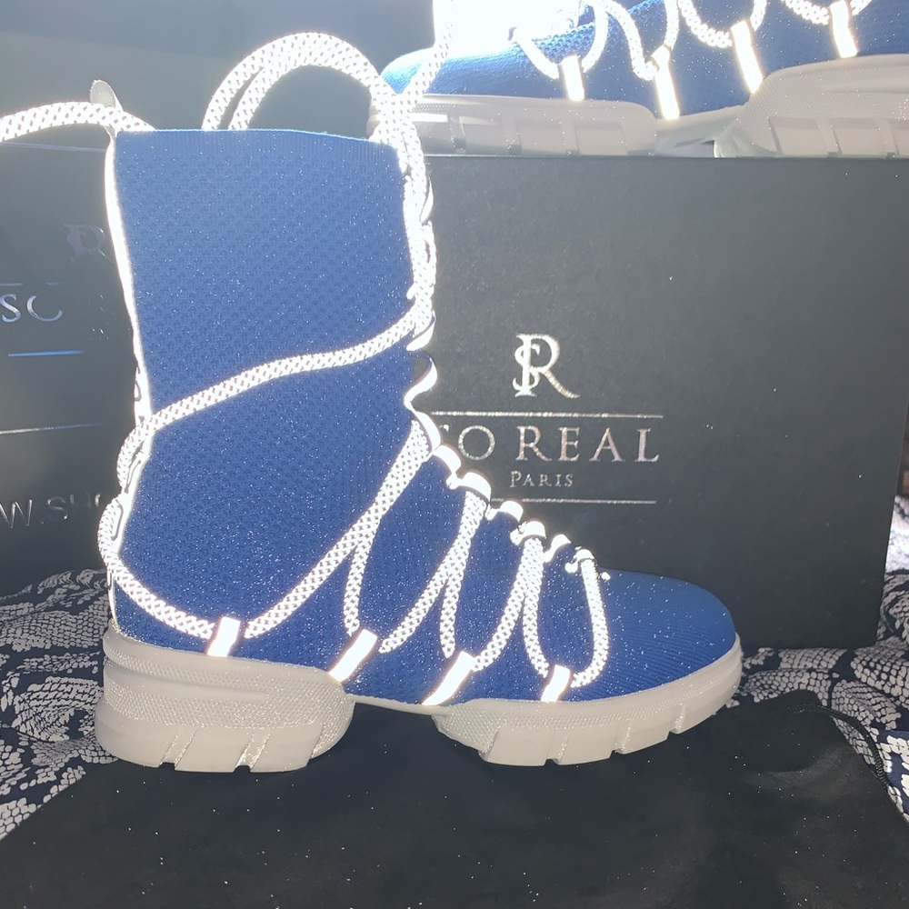 Mob Ties Sneakers